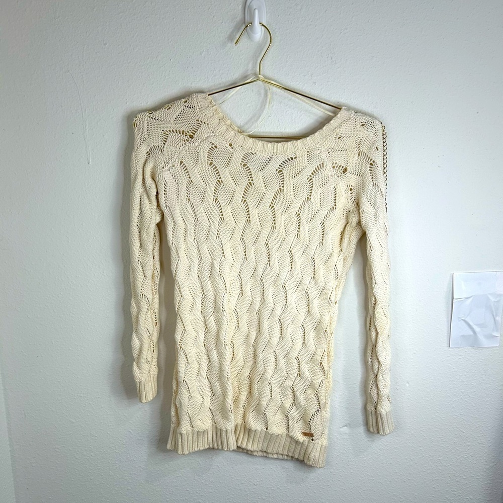 GUESS Women’s XS Cream Knit Sweater Chain Shoulder Detail Stretchy Stylish Cozy